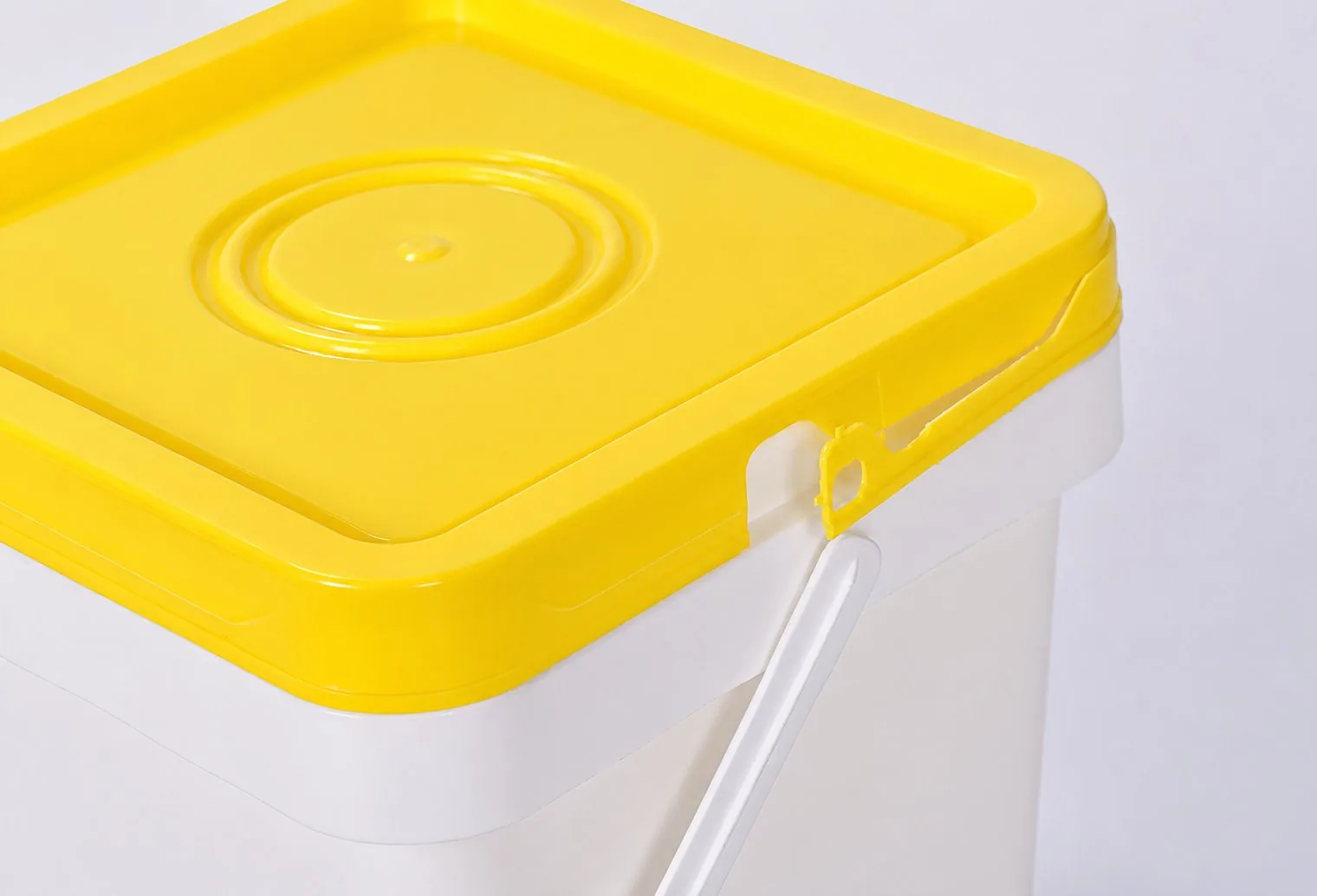 Low-Volume Injection Molding for Practical Production Trials